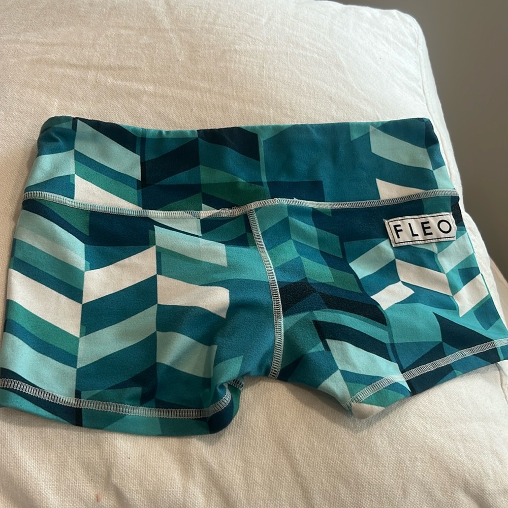 Fleo Spandex CrossFit Shorty Shorts Size Small